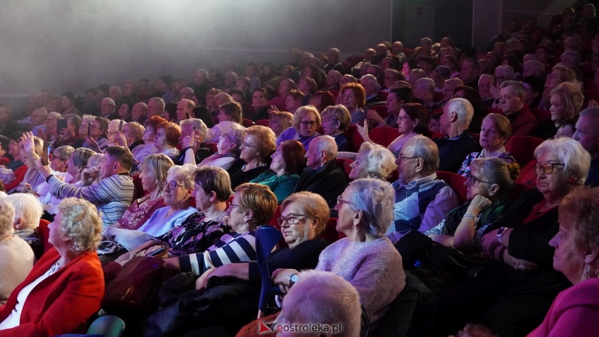 Koncert Romowie seniorom w Ostrołęce [13.02.2025] - zdjęcie #15 - eOstroleka.pl