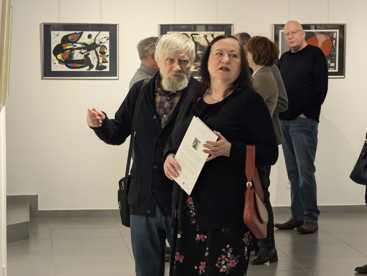 Wernisaż dzieł Joana Miró w Galerii Ostrołęka [13.02.2025] - zdjęcie #11 - eOstroleka.pl