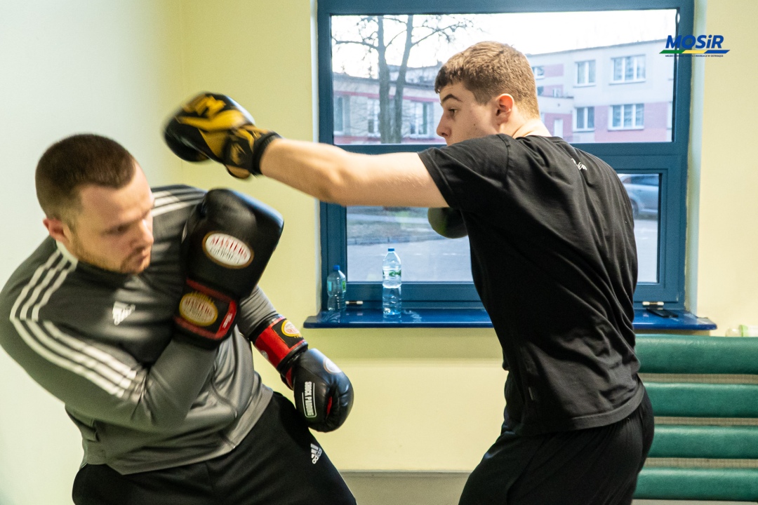 Ferie zimowe 2025 z treningami boksu - zdjęcie #21 - eOstroleka.pl