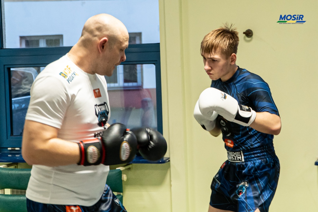 Ferie zimowe 2025 z treningami boksu - zdjęcie #10 - eOstroleka.pl