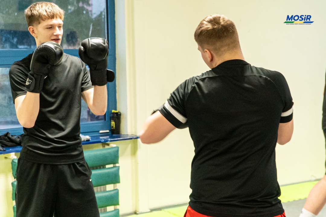 Ferie zimowe 2025 z treningami boksu - zdjęcie #9 - eOstroleka.pl