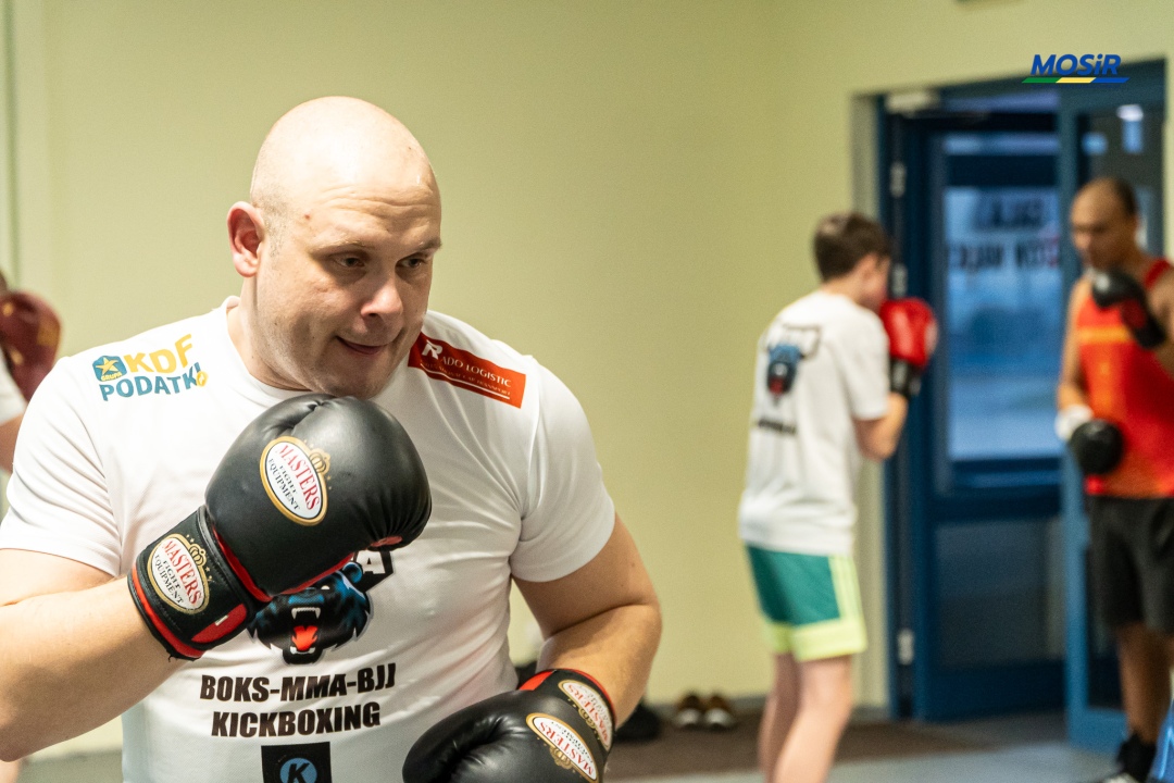 Ferie zimowe 2025 z treningami boksu - zdjęcie #6 - eOstroleka.pl