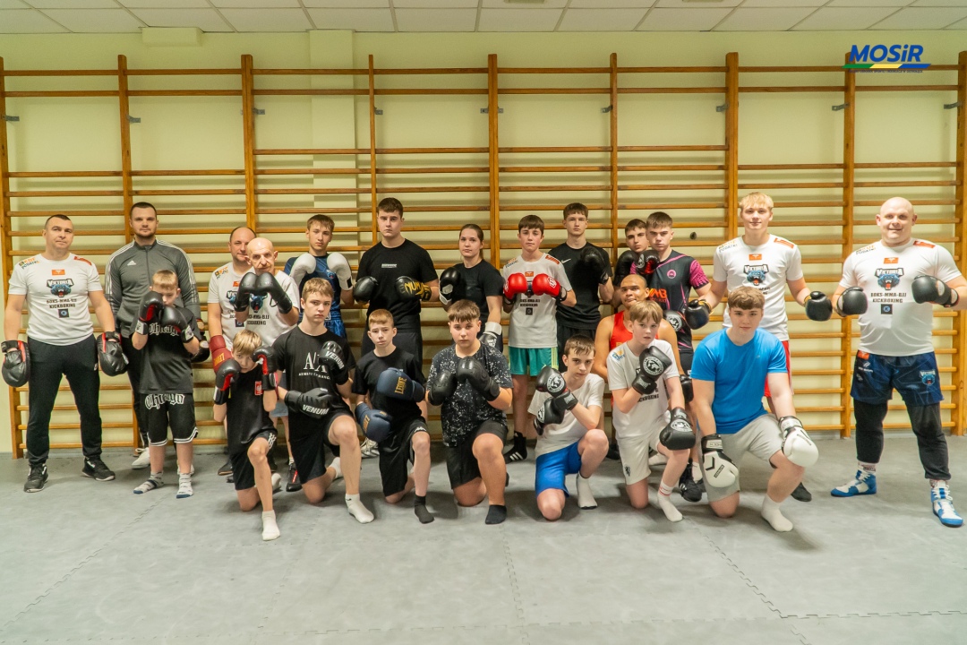 Ferie zimowe 2025 z treningami boksu - zdjęcie #1 - eOstroleka.pl