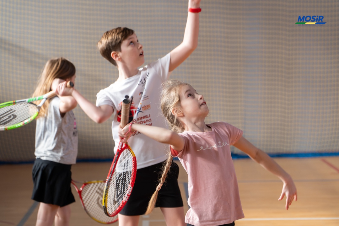 Tenis ziemny w ramach ferii na sportowo 2025 - zdjęcie #6 - eOstroleka.pl