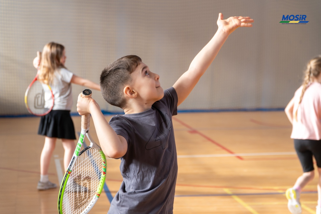 Tenis ziemny w ramach ferii na sportowo 2025 - zdjęcie #5 - eOstroleka.pl