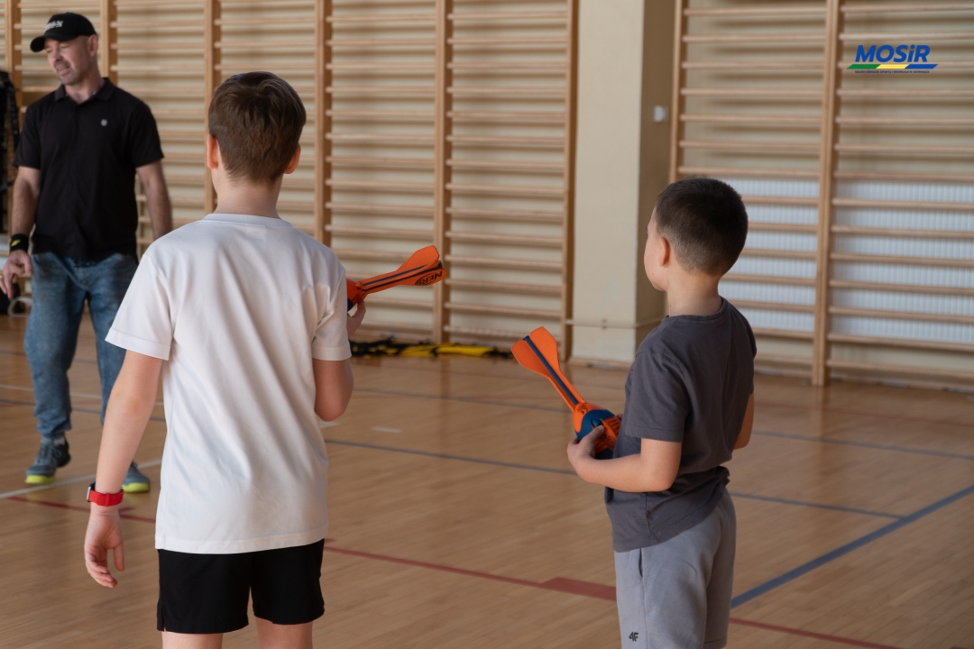 Tenis ziemny w ramach ferii na sportowo 2025 - zdjęcie #1 - eOstroleka.pl