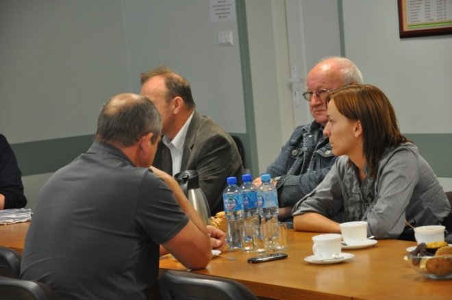 Mieszkańcy osiedla Leśne kontra Krex: Rozprawa administracyjna (7.IX.2011) - zdjęcie #14 - eOstroleka.pl