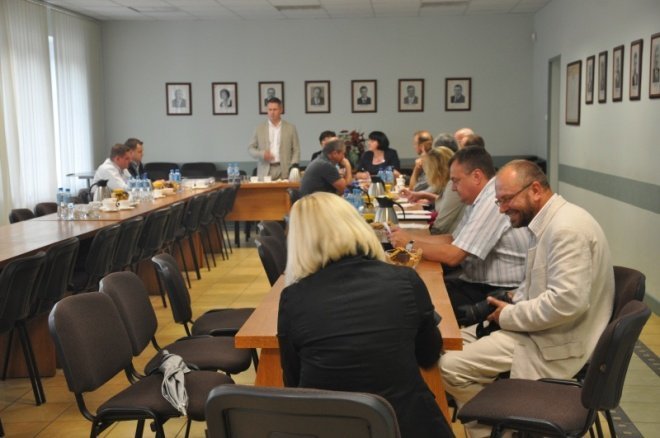 Mieszkańcy osiedla Leśne kontra Krex: Rozprawa administracyjna (7.IX.2011) - zdjęcie #12 - eOstroleka.pl