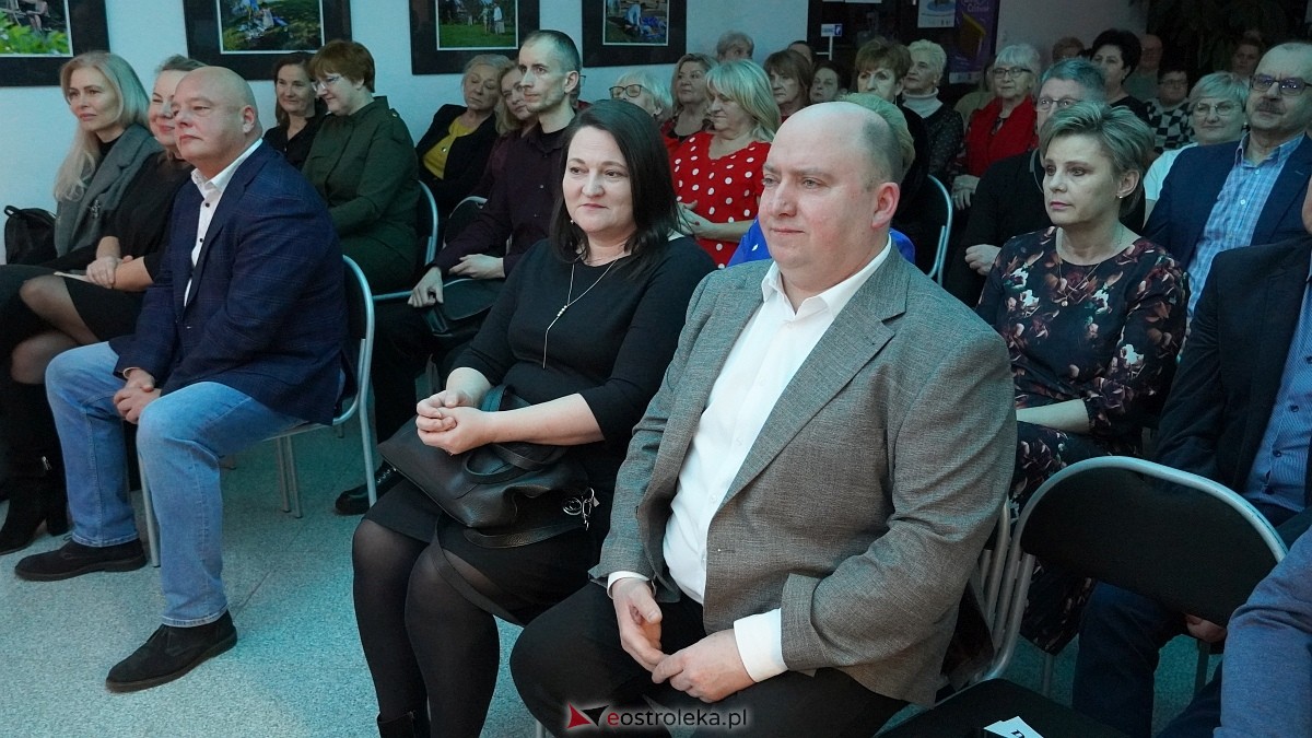 Koncert walentynkowy Krisu w Olszewie-Borkach [14.02.2025] - zdjęcie #43 - eOstroleka.pl