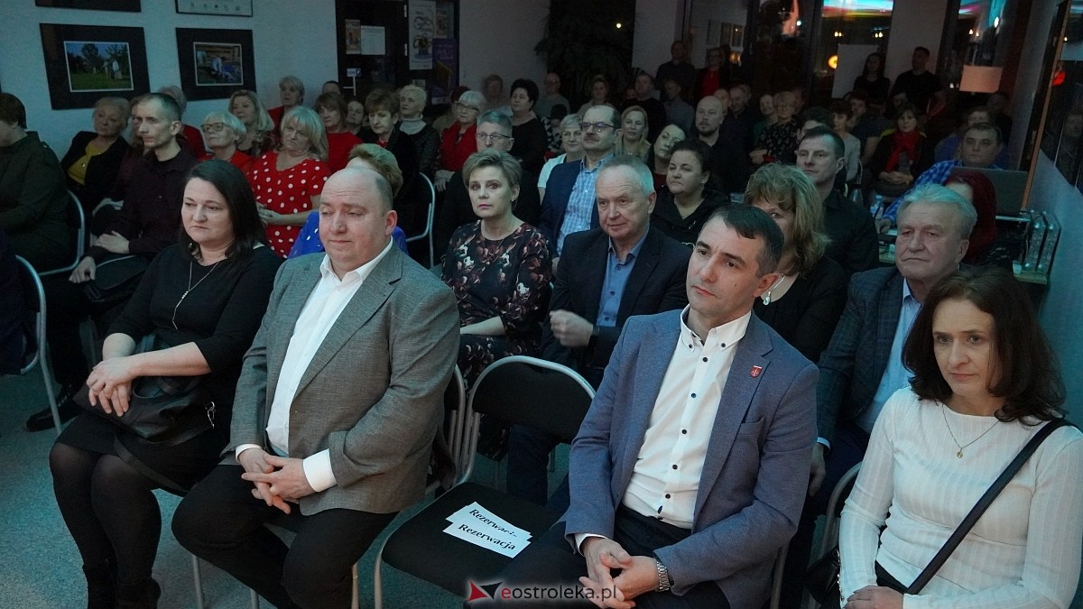 Koncert walentynkowy Krisu w Olszewie-Borkach [14.02.2025] - zdjęcie #41 - eOstroleka.pl