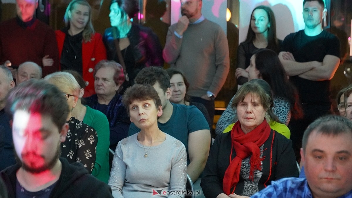 Koncert walentynkowy Krisu w Olszewie-Borkach [14.02.2025] - zdjęcie #32 - eOstroleka.pl