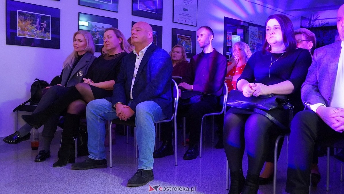 Koncert walentynkowy Krisu w Olszewie-Borkach [14.02.2025] - zdjęcie #25 - eOstroleka.pl