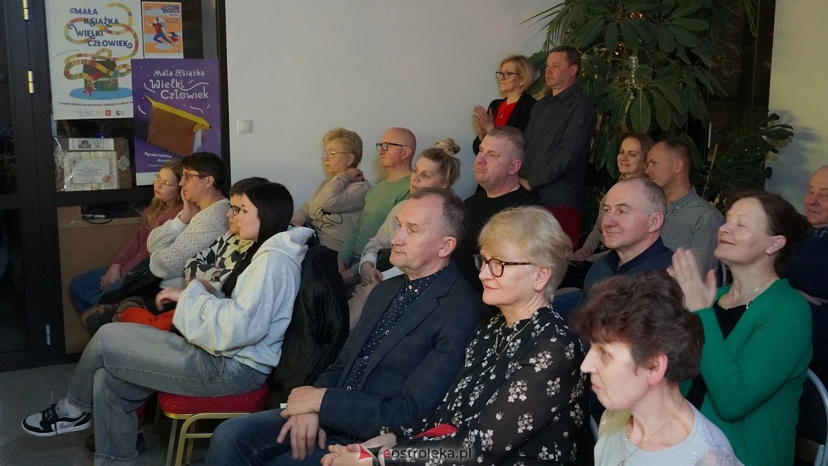 Koncert walentynkowy Krisu w Olszewie-Borkach [14.02.2025] - zdjęcie #2 - eOstroleka.pl