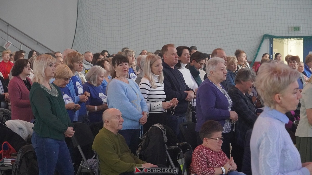 Spotkania Charyzmatyczne w Ostrołęce [15.02.2025] - zdjęcie #49 - eOstroleka.pl