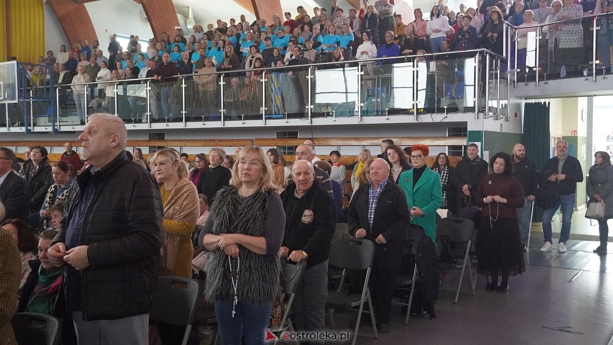 Spotkania Charyzmatyczne w Ostrołęce [15.02.2025] - zdjęcie #42 - eOstroleka.pl