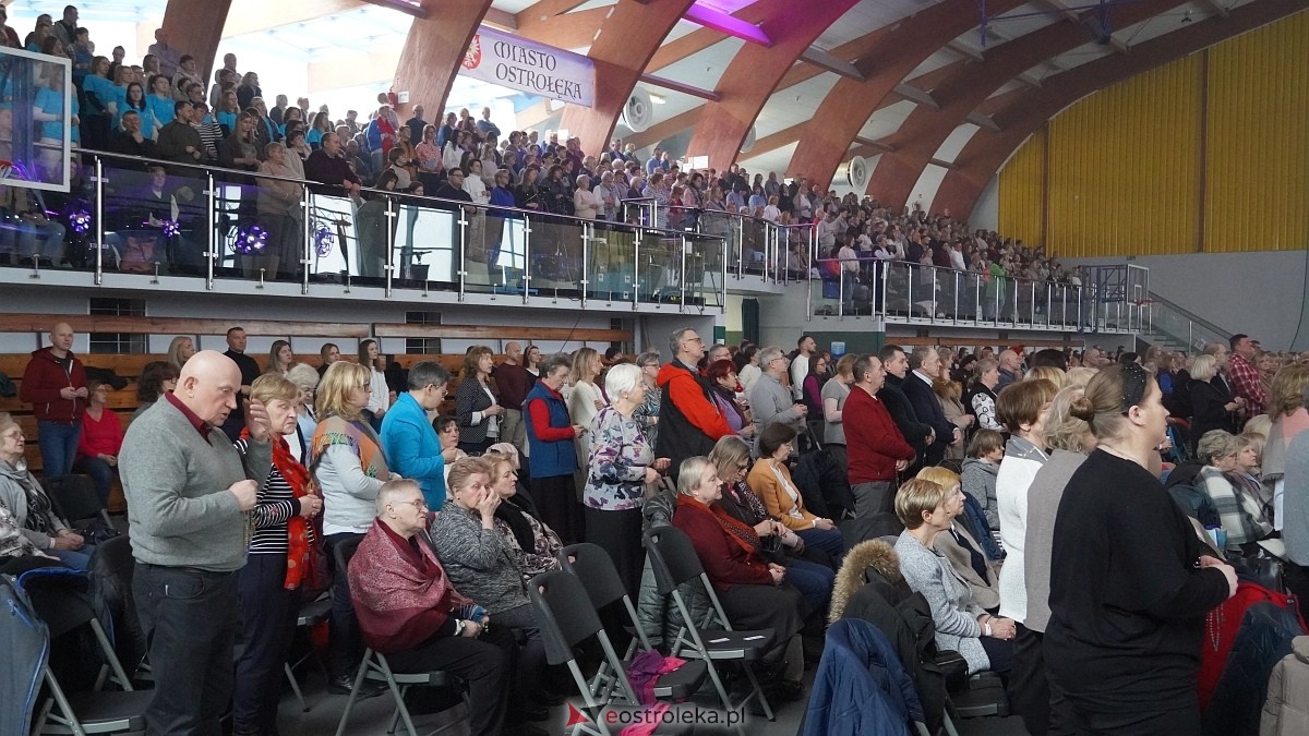 Spotkania Charyzmatyczne w Ostrołęce [15.02.2025] - zdjęcie #35 - eOstroleka.pl