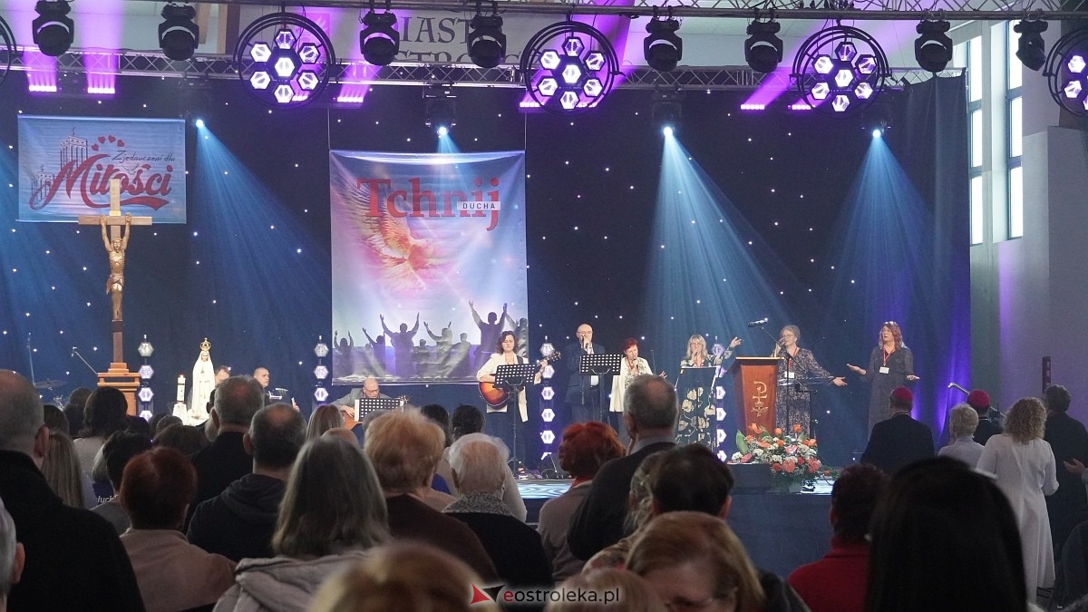 Spotkania Charyzmatyczne w Ostrołęce [15.02.2025] - zdjęcie #7 - eOstroleka.pl