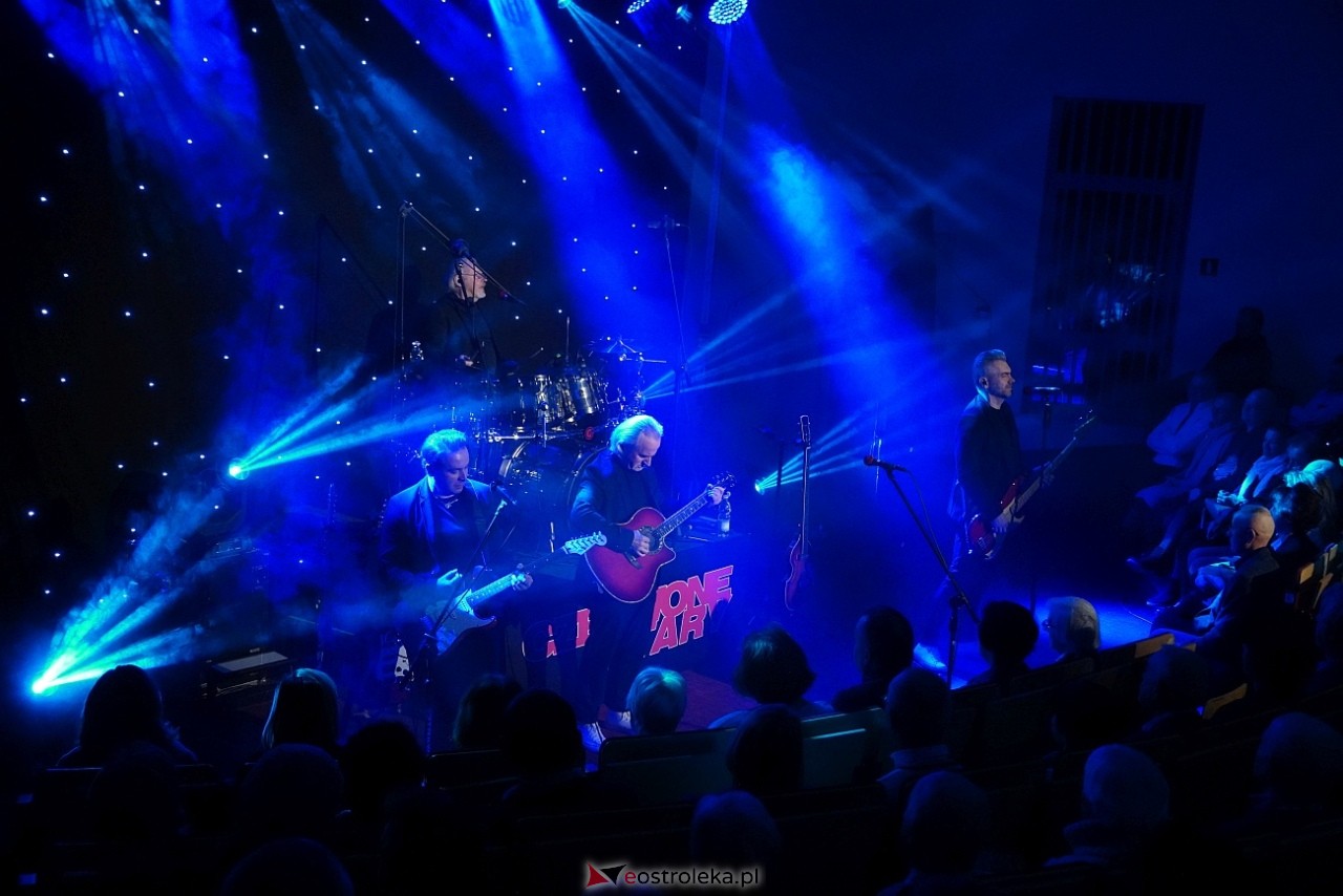 Czerwone Gitary - 60-lecie - koncert w Ostrołęce [15.02.2025] - zdjęcie #36 - eOstroleka.pl