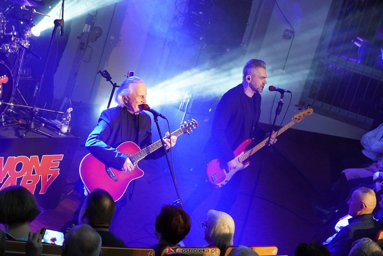 Czerwone Gitary - 60-lecie - koncert w Ostrołęce [15.02.2025] - zdjęcie #11 - eOstroleka.pl