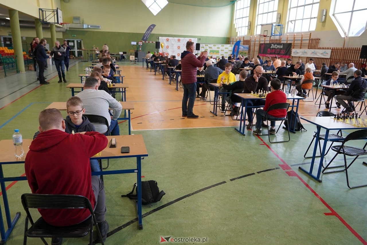 4 Walentynkowy Turniej Szachowy o Puchar Wójta Gminy Rzekuń i Starosty Ostrołęckiego [16.02.2025] - zdjęcie #61 - eOstroleka.pl