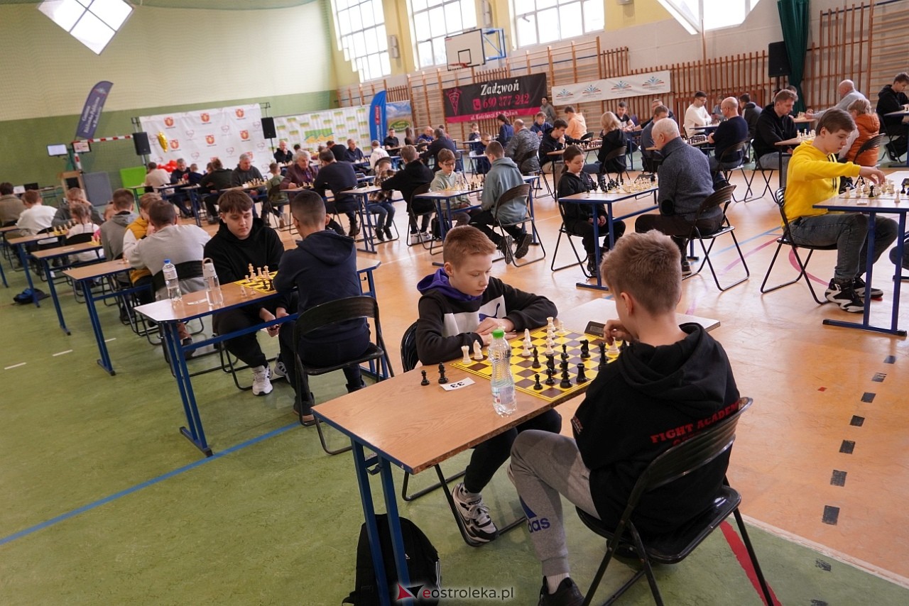 4 Walentynkowy Turniej Szachowy o Puchar Wójta Gminy Rzekuń i Starosty Ostrołęckiego [16.02.2025] - zdjęcie #58 - eOstroleka.pl