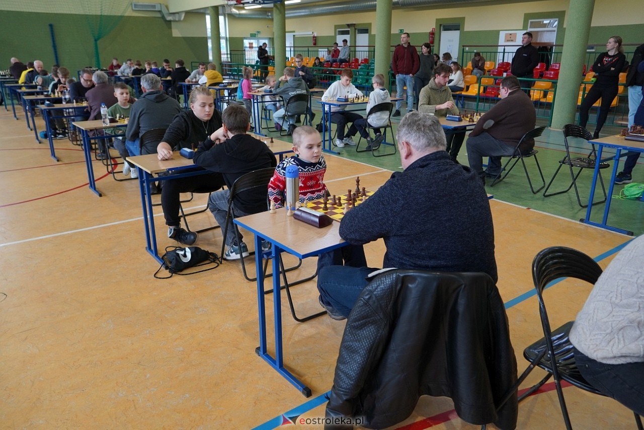 4 Walentynkowy Turniej Szachowy o Puchar Wójta Gminy Rzekuń i Starosty Ostrołęckiego [16.02.2025] - zdjęcie #40 - eOstroleka.pl