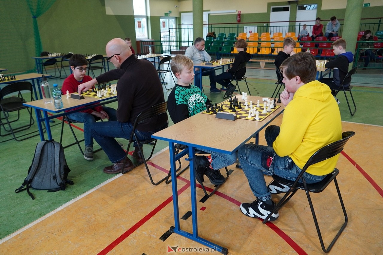 4 Walentynkowy Turniej Szachowy o Puchar Wójta Gminy Rzekuń i Starosty Ostrołęckiego [16.02.2025] - zdjęcie #22 - eOstroleka.pl