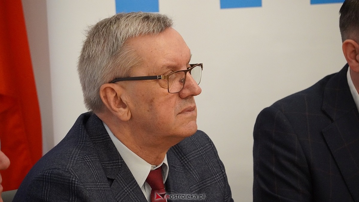 Podpisanie umowy na budowę drogi Zamość - Gostery [18.02.2025] - zdjęcie #13 - eOstroleka.pl