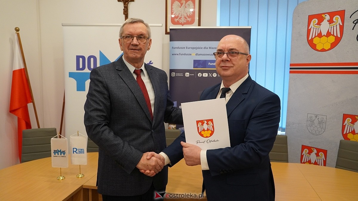 Podpisanie umowy na budowę drogi Zamość - Gostery [18.02.2025] - zdjęcie #1 - eOstroleka.pl