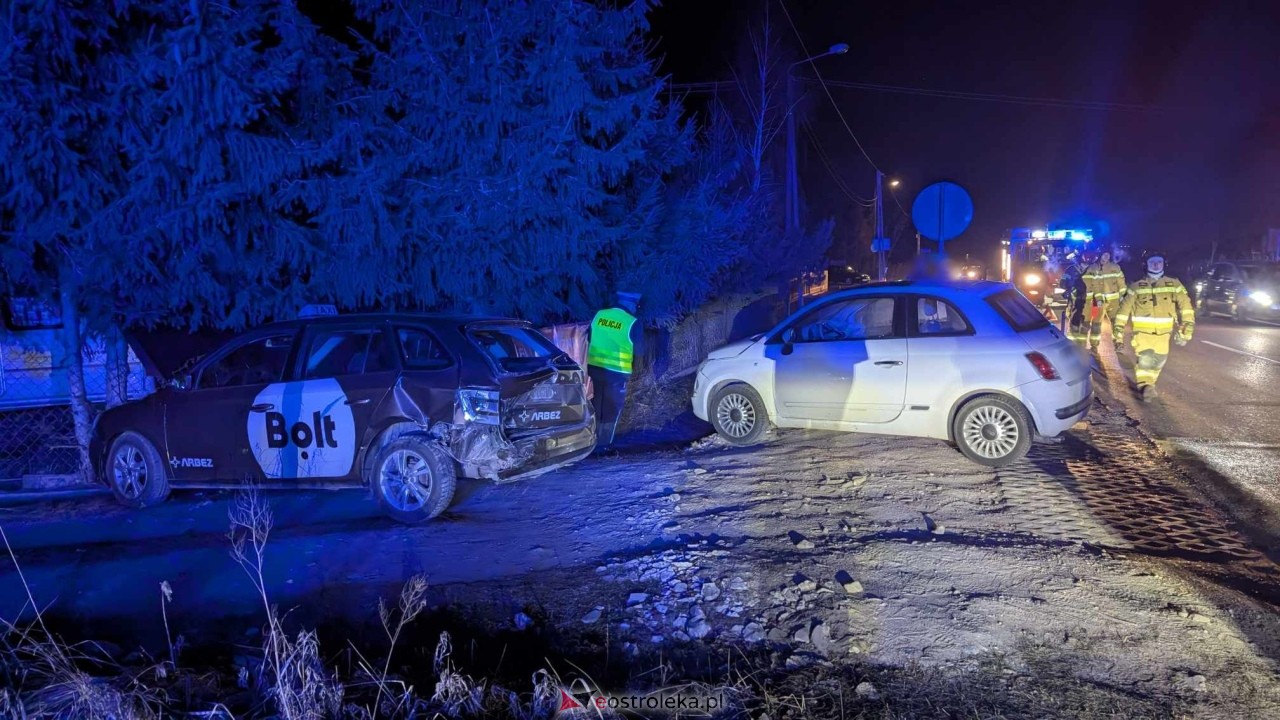 Wypadek w Czarnowcu [18.02.2025] - zdjęcie #10 - eOstroleka.pl