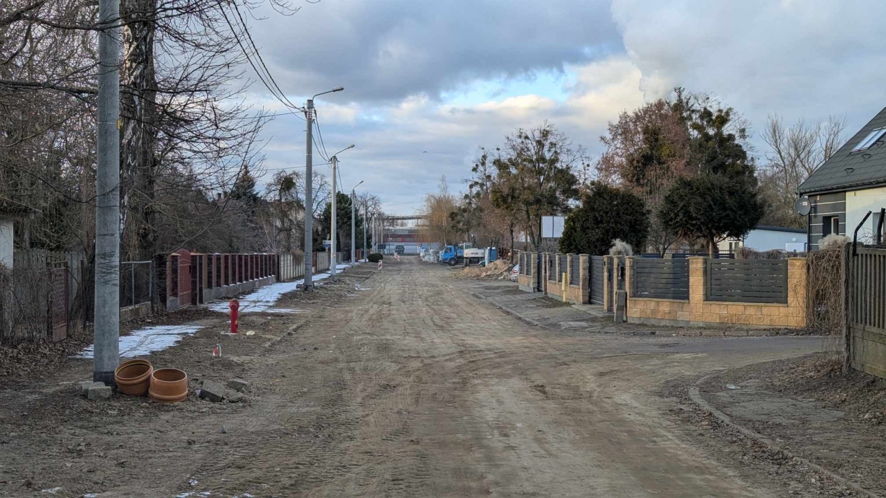 Przebudowa ulicy 5 Pułku Ułanów Zasławskich w Ostrołęce [21.02.2025] - zdjęcie #11 - eOstroleka.pl
