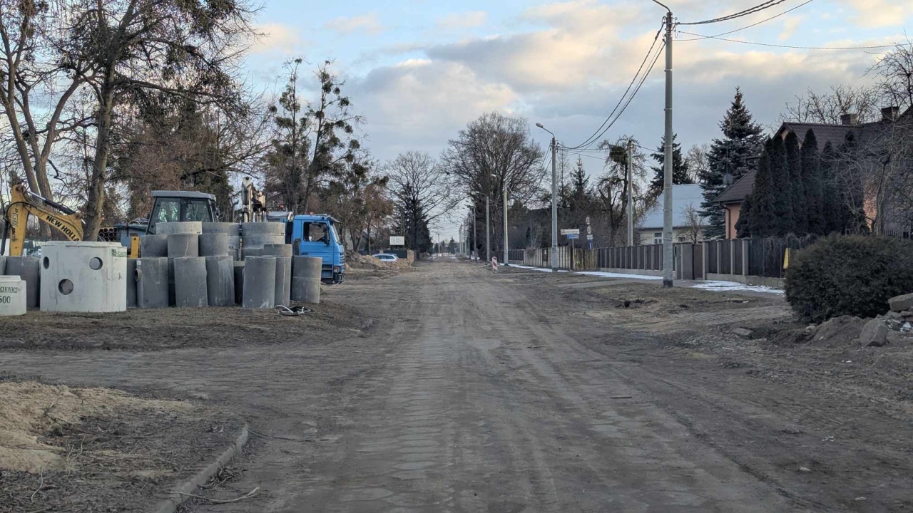 Przebudowa ulicy 5 Pułku Ułanów Zasławskich w Ostrołęce [21.02.2025] - zdjęcie #7 - eOstroleka.pl