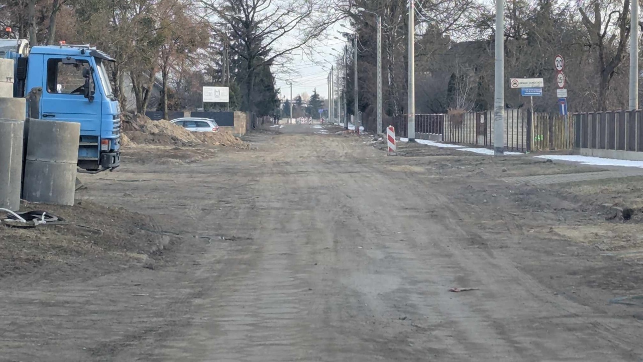 Przebudowa ulicy 5 Pułku Ułanów Zasławskich w Ostrołęce [21.02.2025] - zdjęcie #5 - eOstroleka.pl