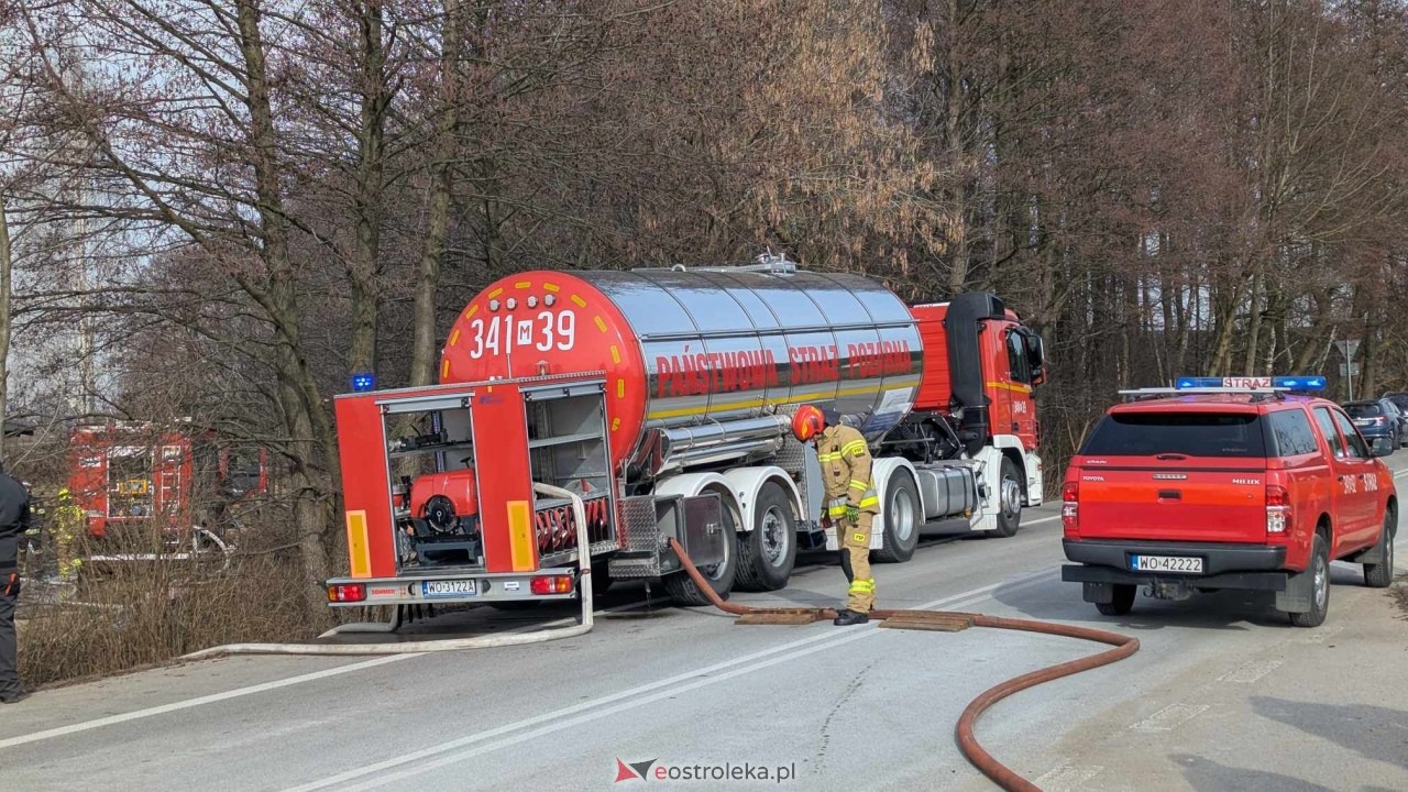 Pożar restauracji w Łodziskach [21.02.2025] - zdjęcie #14 - eOstroleka.pl