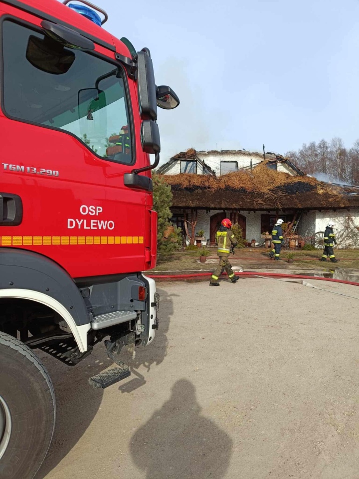 Pożar w Łodziskach - fot. OSP Baranowo, OSP Kadzidło, OSP Dylewo - zdjęcie #9 - eOstroleka.pl