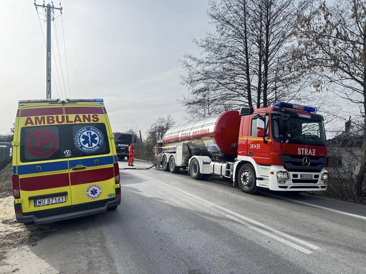 Pożar w Łodziskach - fot. OSP Baranowo, OSP Kadzidło, OSP Dylewo - zdjęcie #6 - eOstroleka.pl
