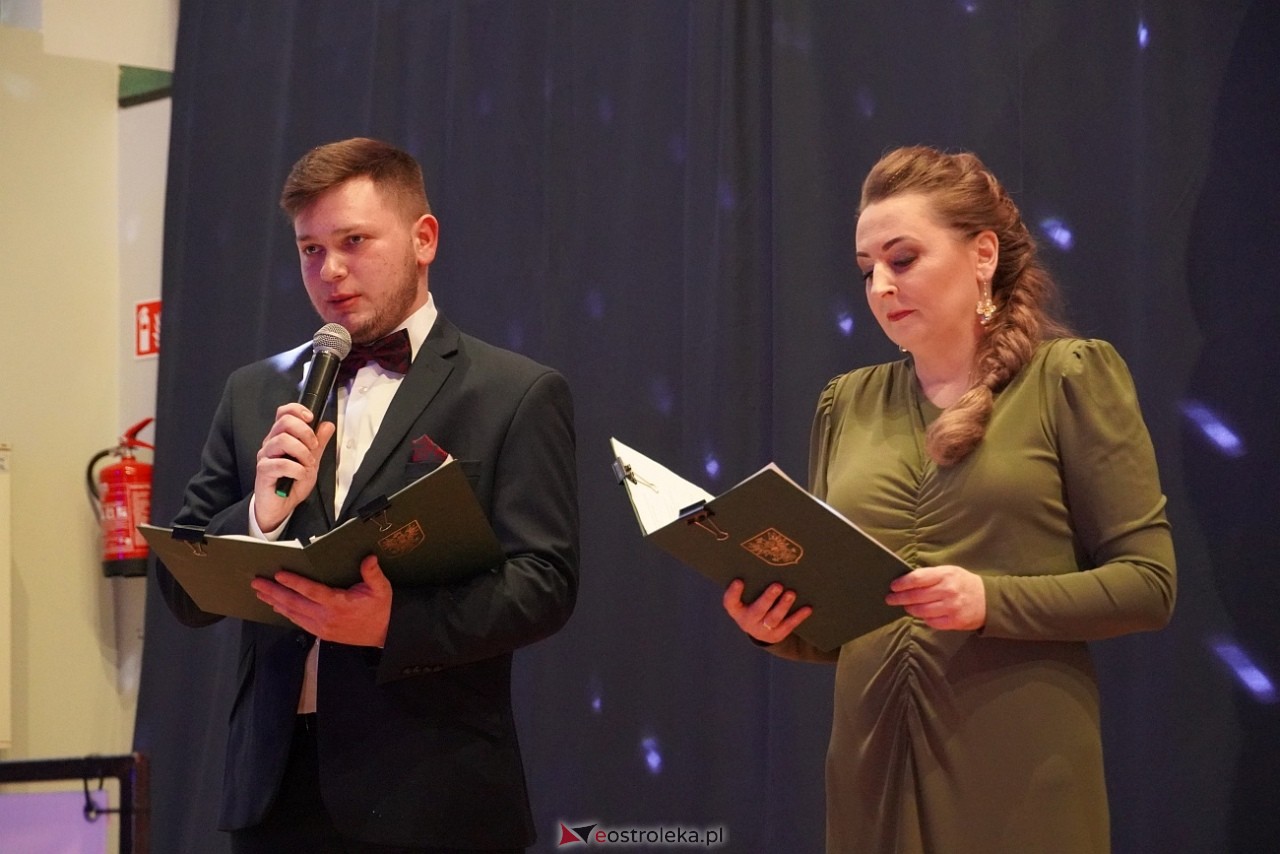 Wielki bal dla seniorów w Ostrołęce [21.02.2025] - zdjęcie #70 - eOstroleka.pl