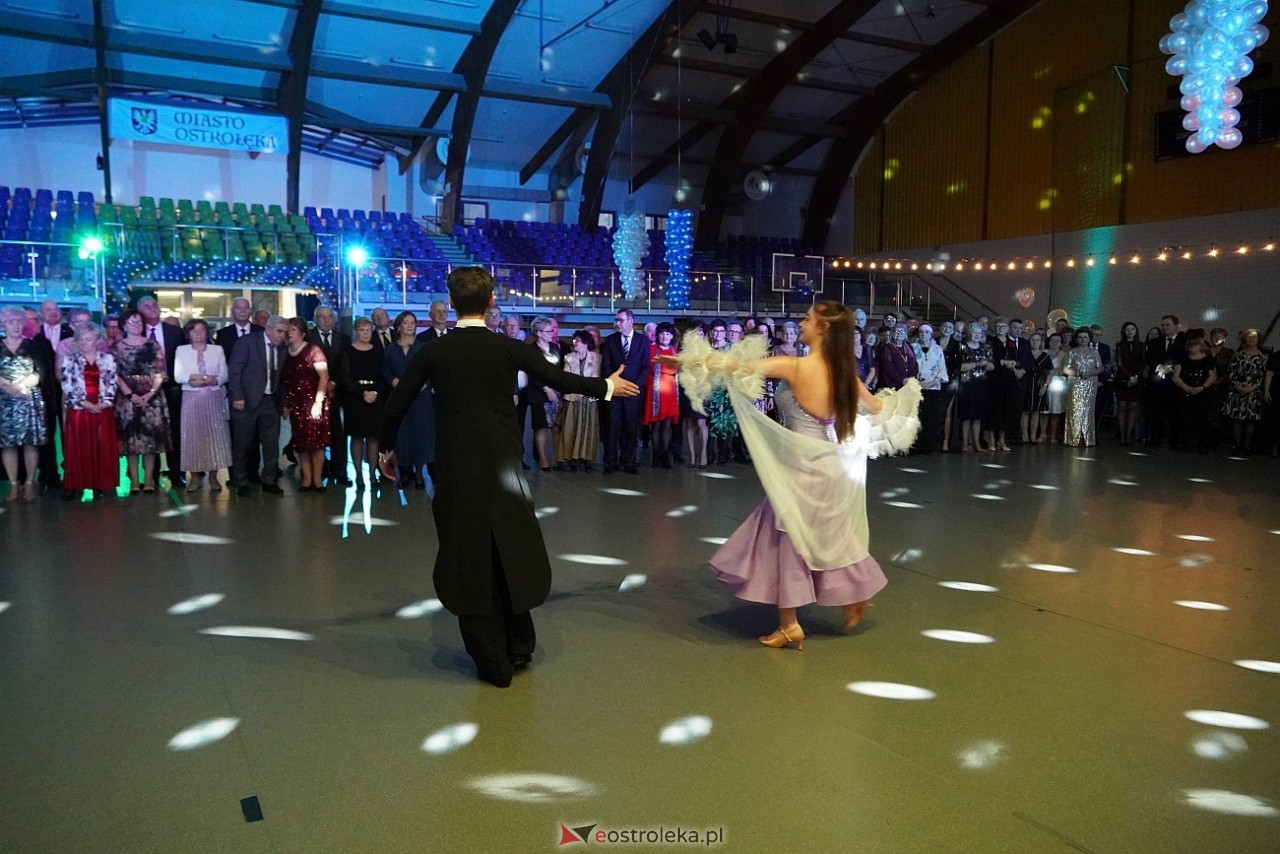 Wielki bal dla seniorów w Ostrołęce [21.02.2025] - zdjęcie #67 - eOstroleka.pl