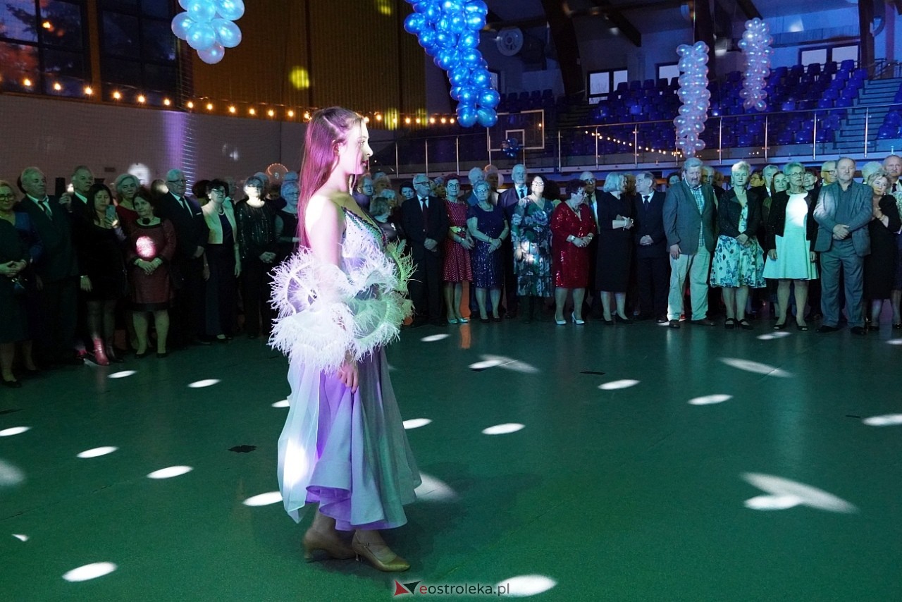 Wielki bal dla seniorów w Ostrołęce [21.02.2025] - zdjęcie #65 - eOstroleka.pl