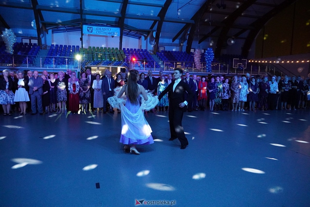Wielki bal dla seniorów w Ostrołęce [21.02.2025] - zdjęcie #62 - eOstroleka.pl