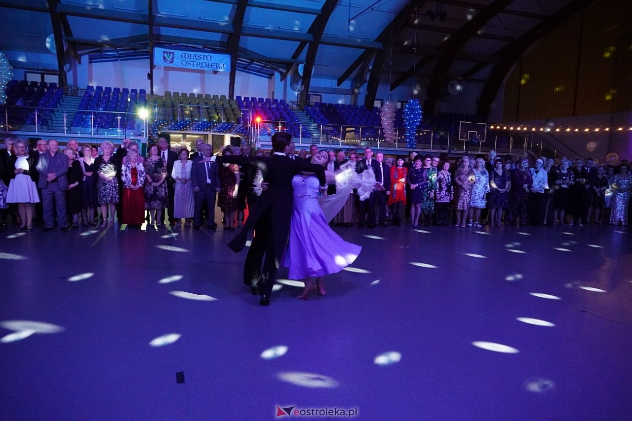 Wielki bal dla seniorów w Ostrołęce [21.02.2025] - zdjęcie #61 - eOstroleka.pl