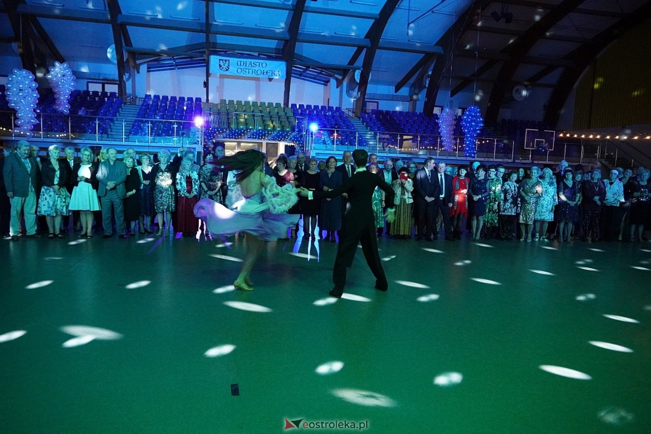 Wielki bal dla seniorów w Ostrołęce [21.02.2025] - zdjęcie #60 - eOstroleka.pl