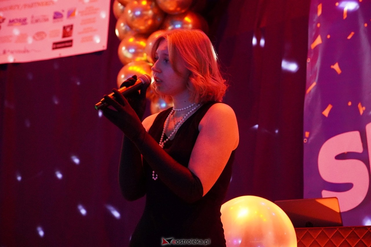 Wielki bal dla seniorów w Ostrołęce [21.02.2025] - zdjęcie #57 - eOstroleka.pl