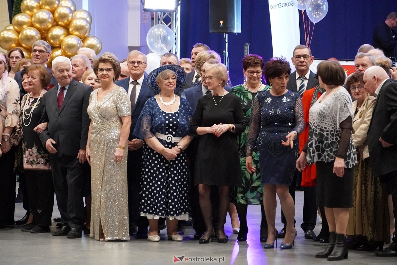 Wielki bal dla seniorów w Ostrołęce [21.02.2025] - zdjęcie #47 - eOstroleka.pl