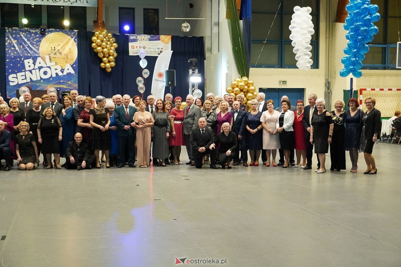 Wielki bal dla seniorów w Ostrołęce [21.02.2025] - zdjęcie #42 - eOstroleka.pl