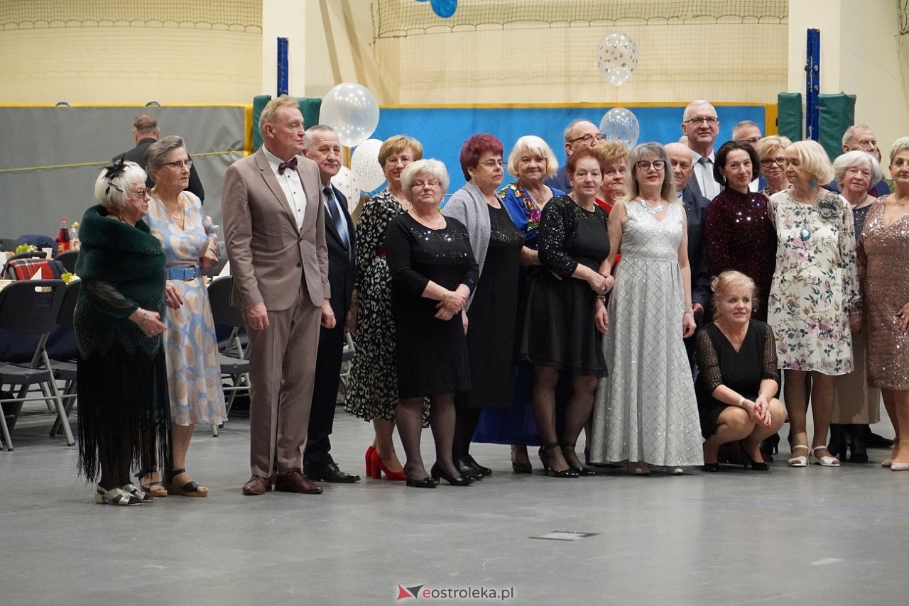 Wielki bal dla seniorów w Ostrołęce [21.02.2025] - zdjęcie #33 - eOstroleka.pl