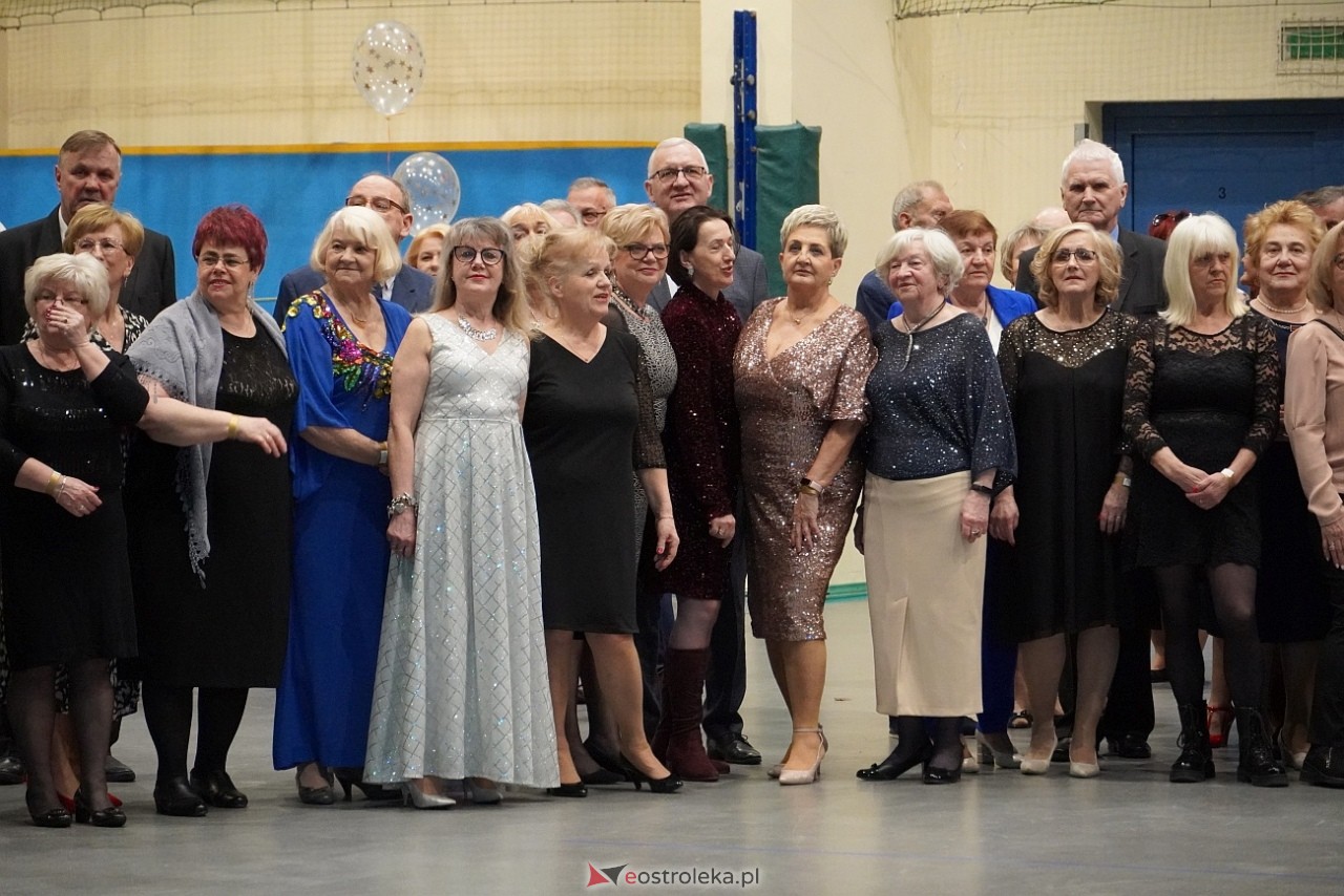 Wielki bal dla seniorów w Ostrołęce [21.02.2025] - zdjęcie #31 - eOstroleka.pl