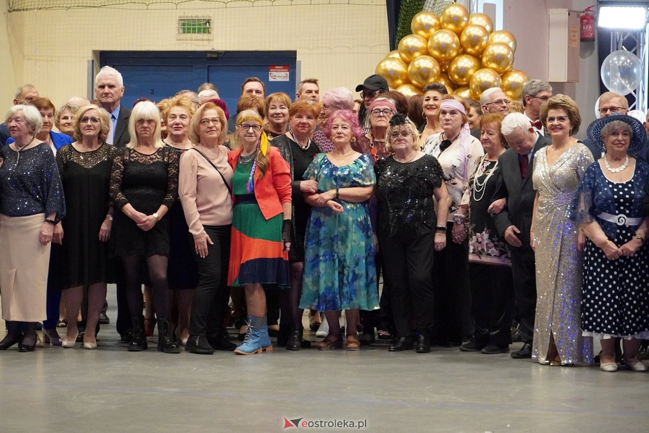 Wielki bal dla seniorów w Ostrołęce [21.02.2025] - zdjęcie #30 - eOstroleka.pl