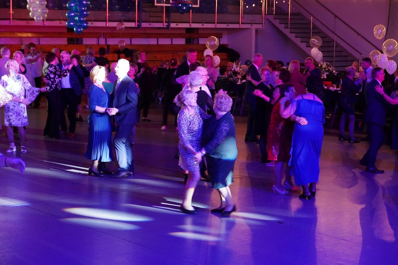 Wielki bal dla seniorów w Ostrołęce [21.02.2025] - zdjęcie #13 - eOstroleka.pl