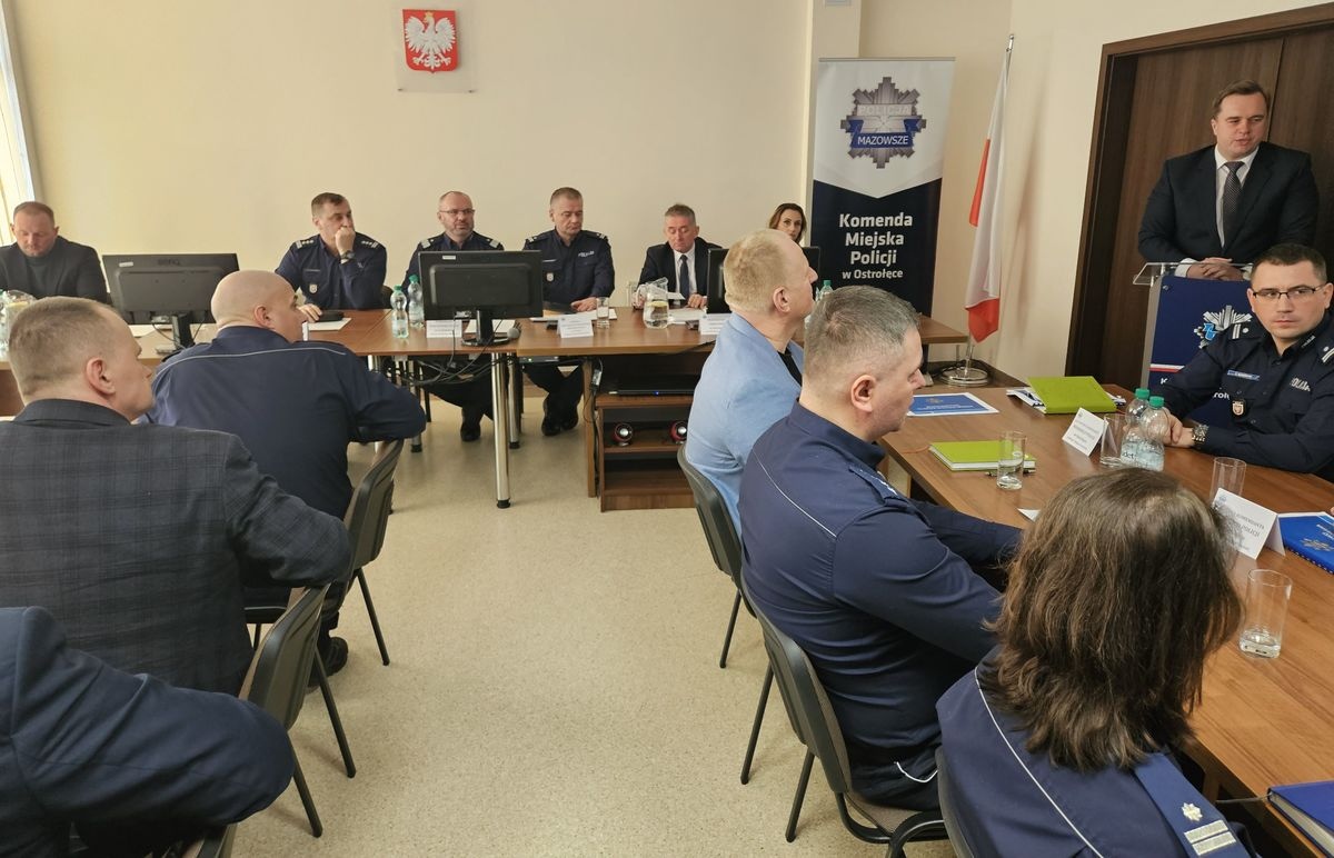 Narada roczna Komendy Miejskiej Policji w Ostrołęce  [21.02.2025] - zdjęcie #4 - eOstroleka.pl